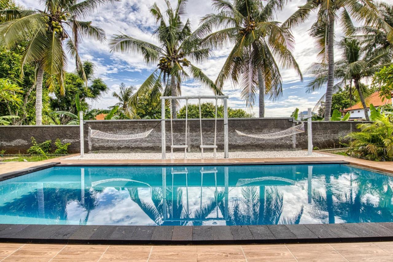 Megaland Bungalow Batununggul المظهر الخارجي الصورة
